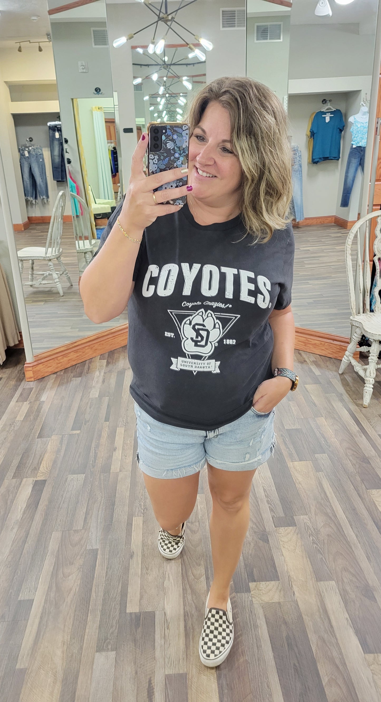 University of South Dakota Coyotes Graphic Tee