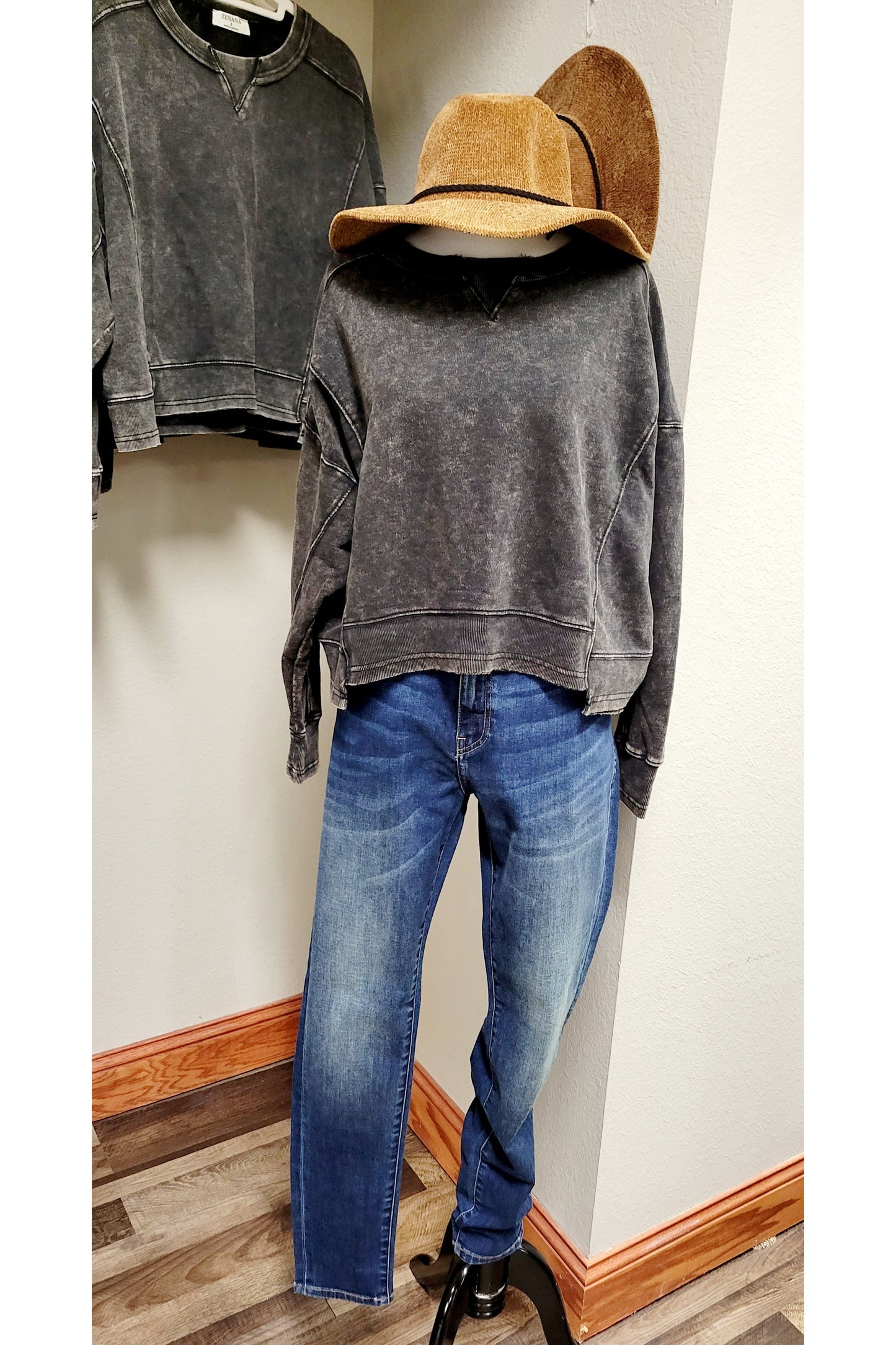 French Terry Acid Wash Pullover