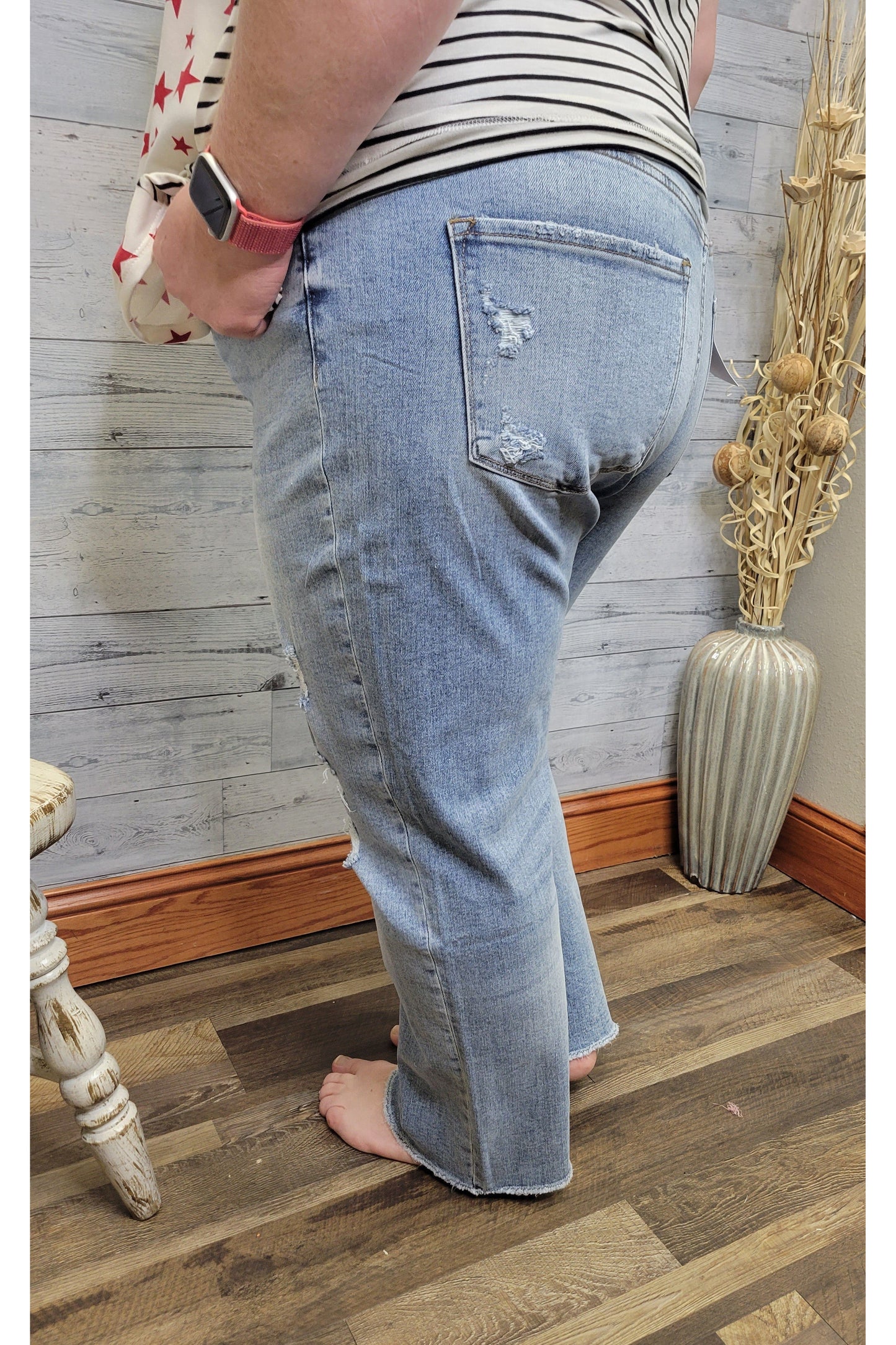 Vervet High Rise Crop Straight Leg Jeans